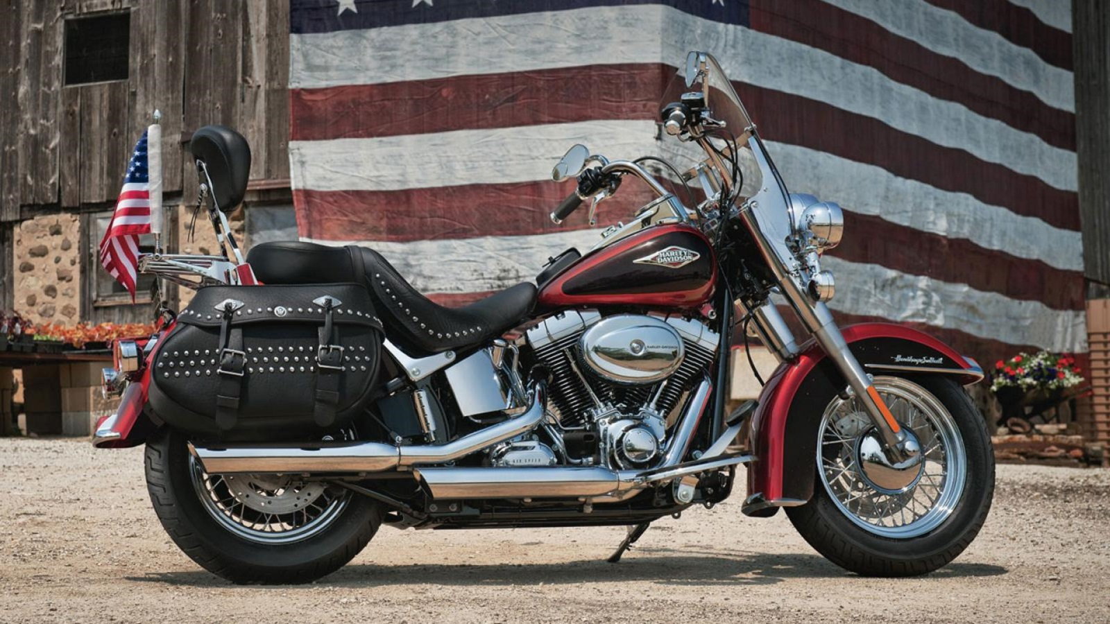 Обои рабочего стола Harley Heritage Softail 2006