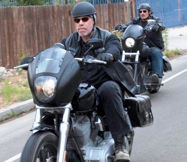 Harley fairing in front, Arlen Ness fairing on rear bike