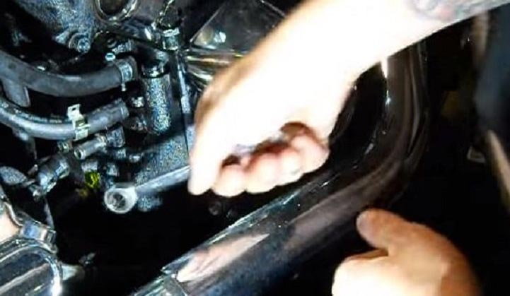 Harley Davidson Softail removing oil pump