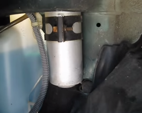 Honda Civic: How to Install a New A/C Compressor  Honda-tech