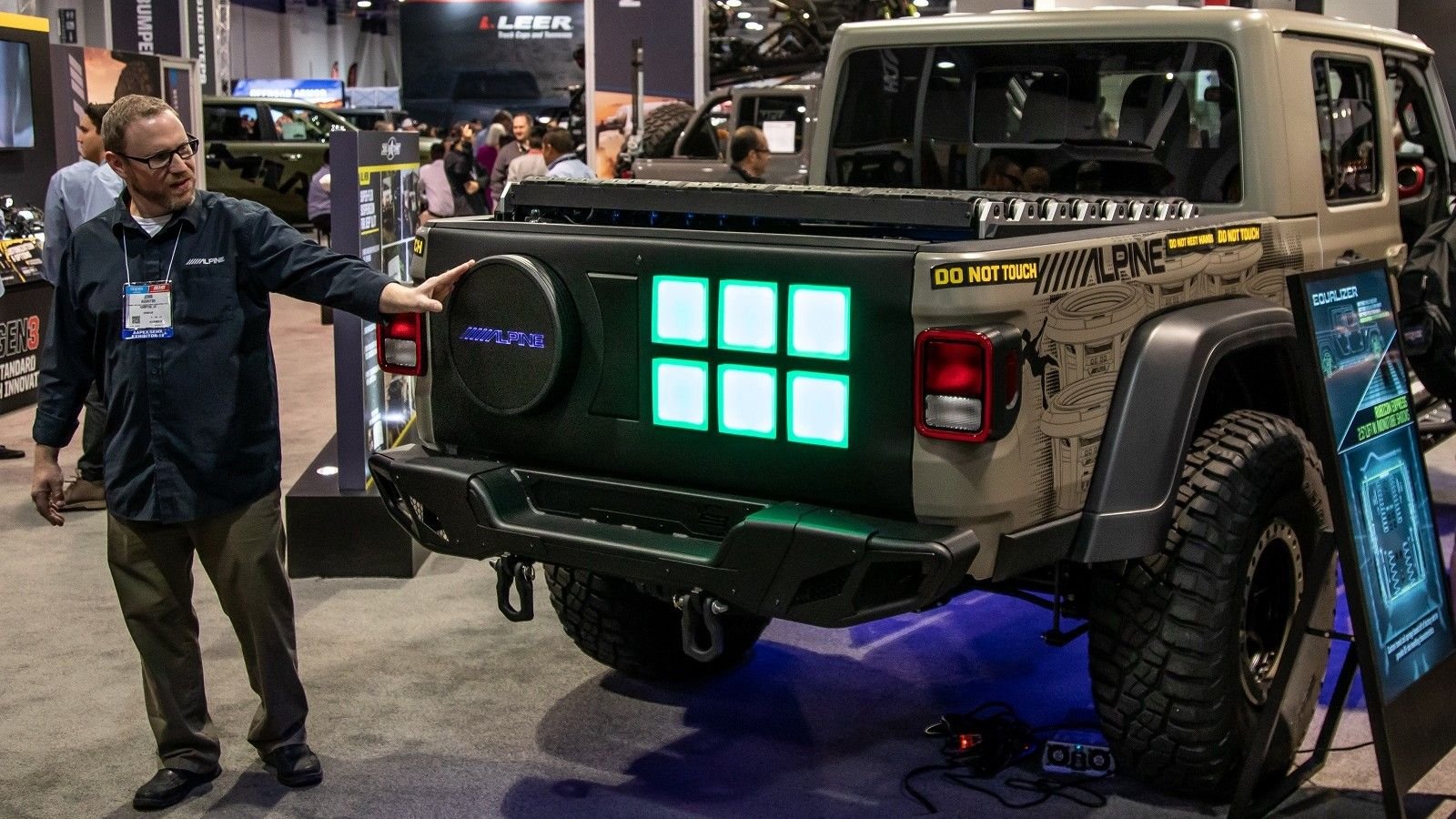 Alpine Equalizer Gladiator Is One Big Rolling Boombox Jkforum