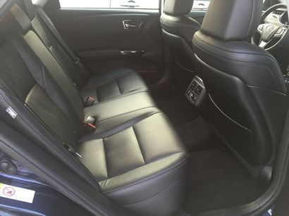 2016 Toyota Avalon Limited rear seat detail