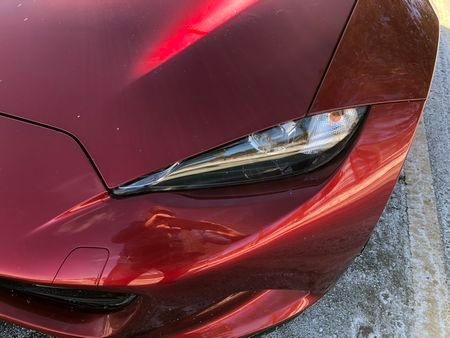 2019 Mazda MX-5 Miata Grand Touring LED headlights