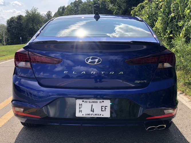 2019 Hyundai Elantra Sport 