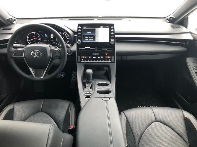 2019 Toyota Avalon Touring interior