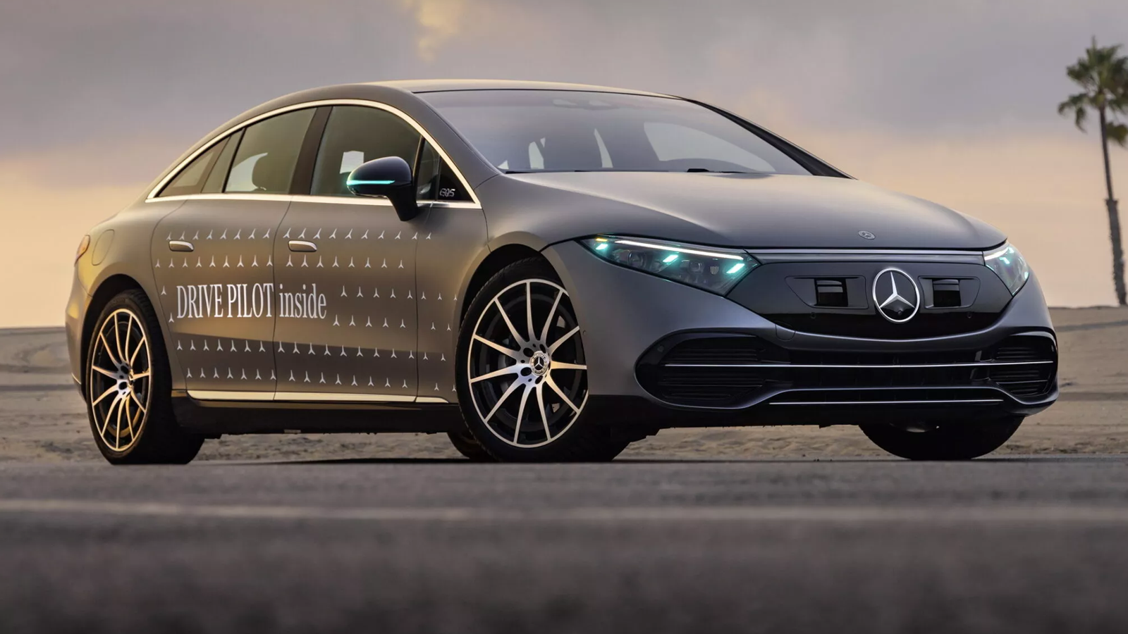 Mercedes Implementing Turquoise Lights to Signal Active Autonomous ...
