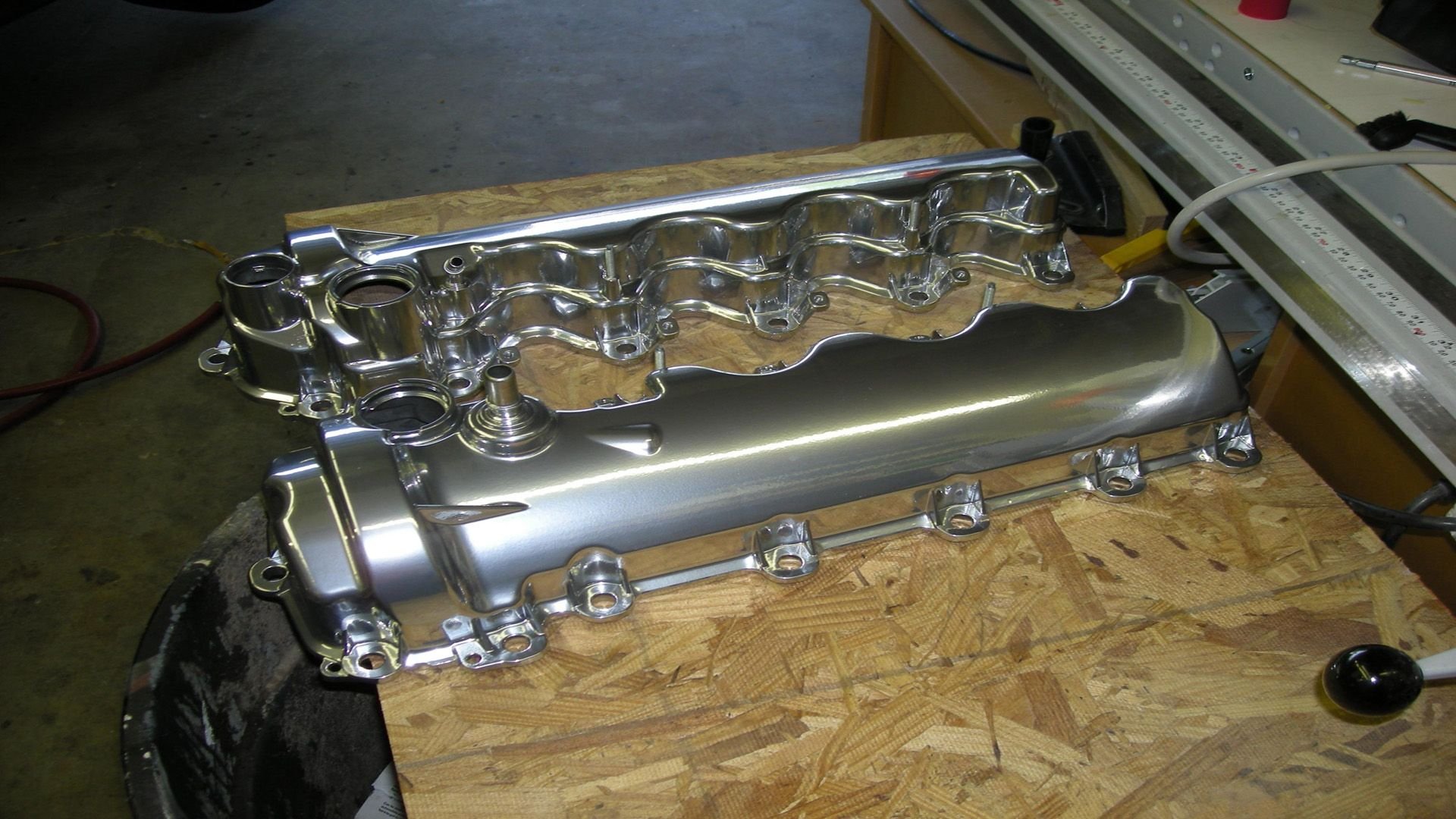 Ford Mustang GT 20052014 How to Install Ford Racing Valve Cover