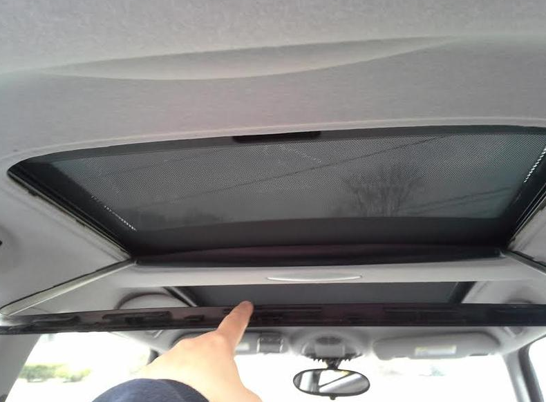 Remove the rear sunroof frame