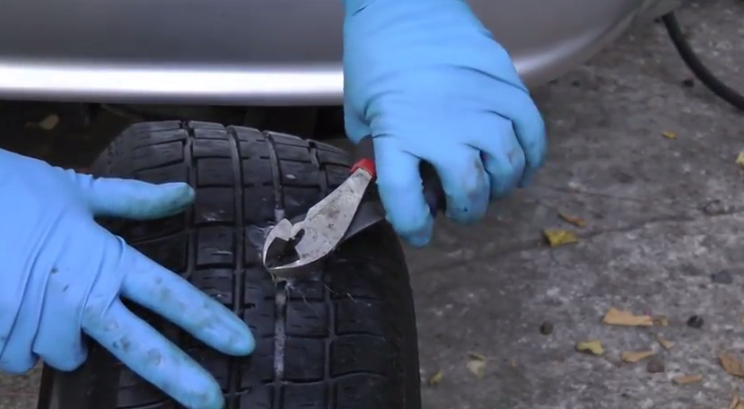 removing lodged object from tire