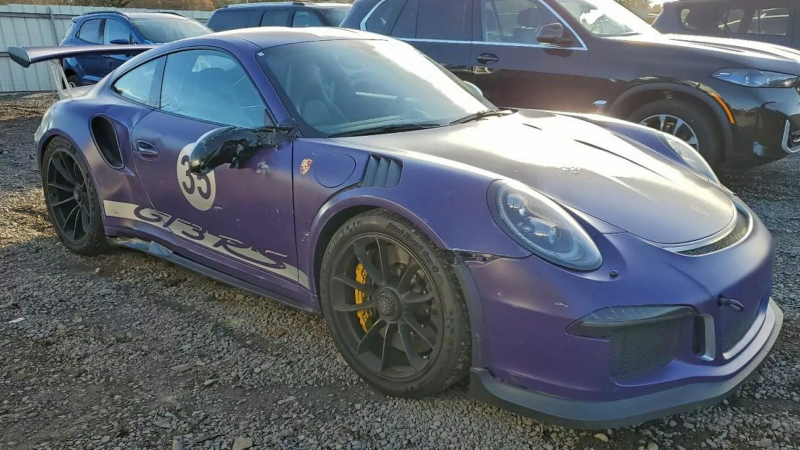 Barely Damaged 991 Porsche 911 GT3 RS Could be on Its Way to Junkyard