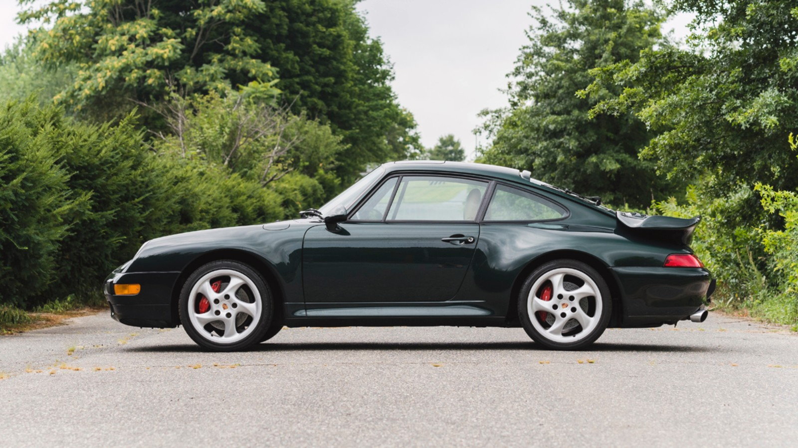 The 911 SC at the centre of a partnership with Aimé Leon Dore