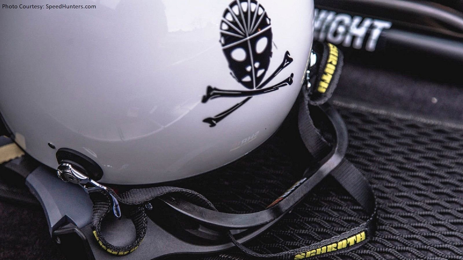 Daily Slideshow Safety Restraints for Your Head Are a Priority