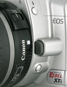 Canon EOS Digital Rebel XTi / EOS 400D, image (c) 2003 Steve's Digicams