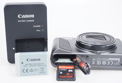 Canon SX720 HS-battery-card.jpg