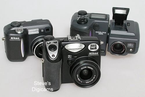 Nikon Coolpix 5000.  Photo (c) 2001 by Steve's Digicams