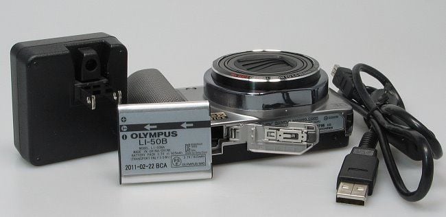 olympus_SZ-10_battery.jpg