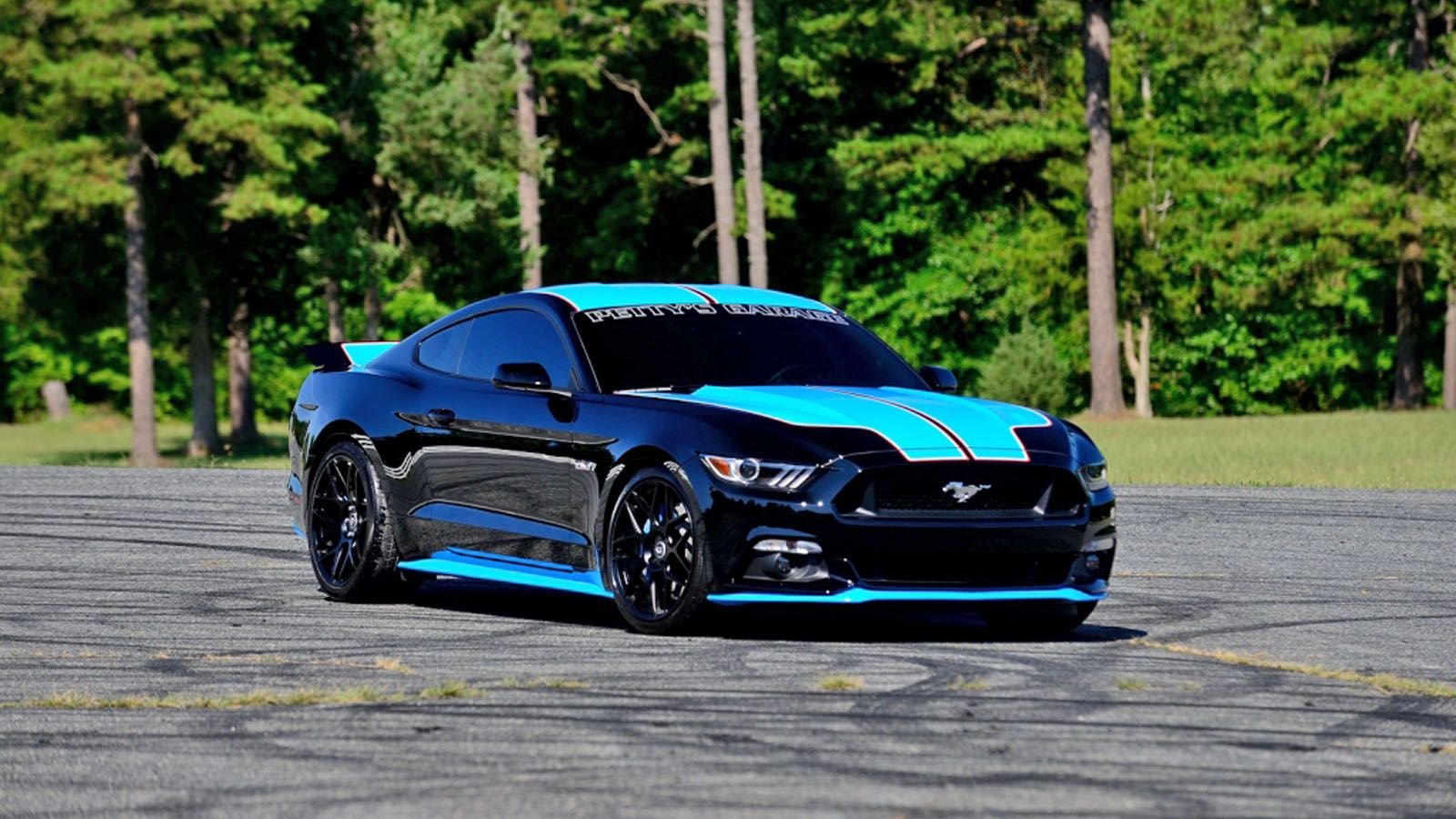 2016 Petty’s Garage King Edition Mustang Up for Auction Themustangsource