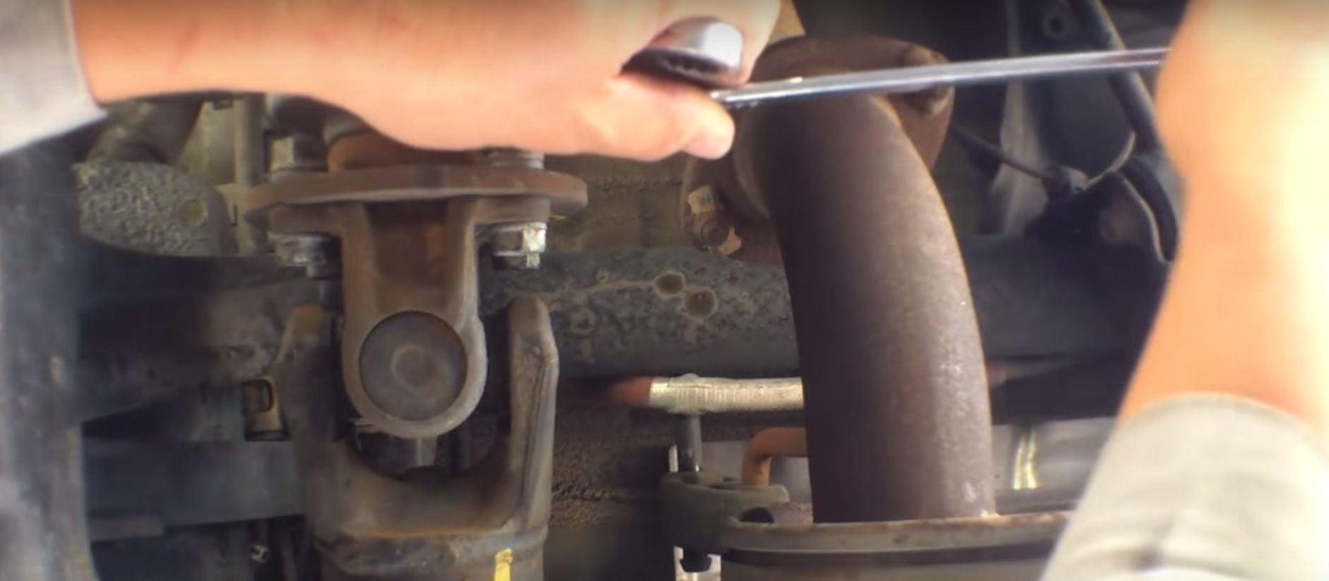 toyota tacoma driveshaft replacement how to DIY