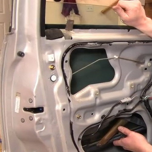 Toyota Tundra Replacing Window Actuator