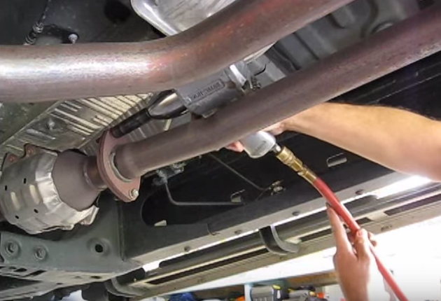 Toyota Tundra Replacing Exhaust