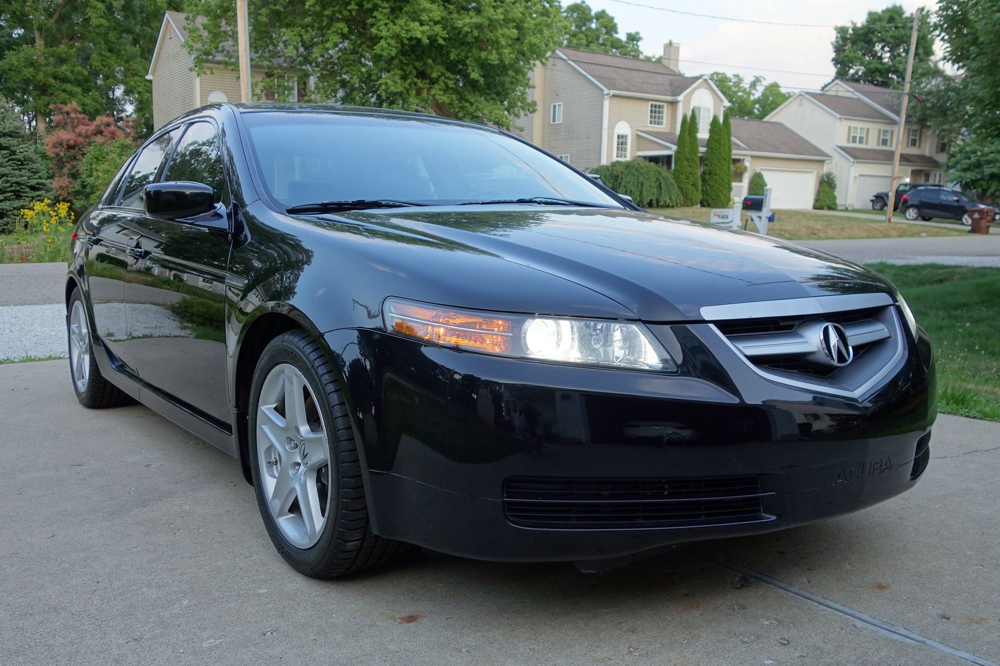 2006 Acura TL - SOLD: 2006 Acura TL, 6-Speed Manual, 72,175 miles! - Used - VIN 19UUA65596A063348 - 72,175 Miles - 6 cyl - 2WD - Manual - Sedan - Black - East Lansing, MI 48823, United States