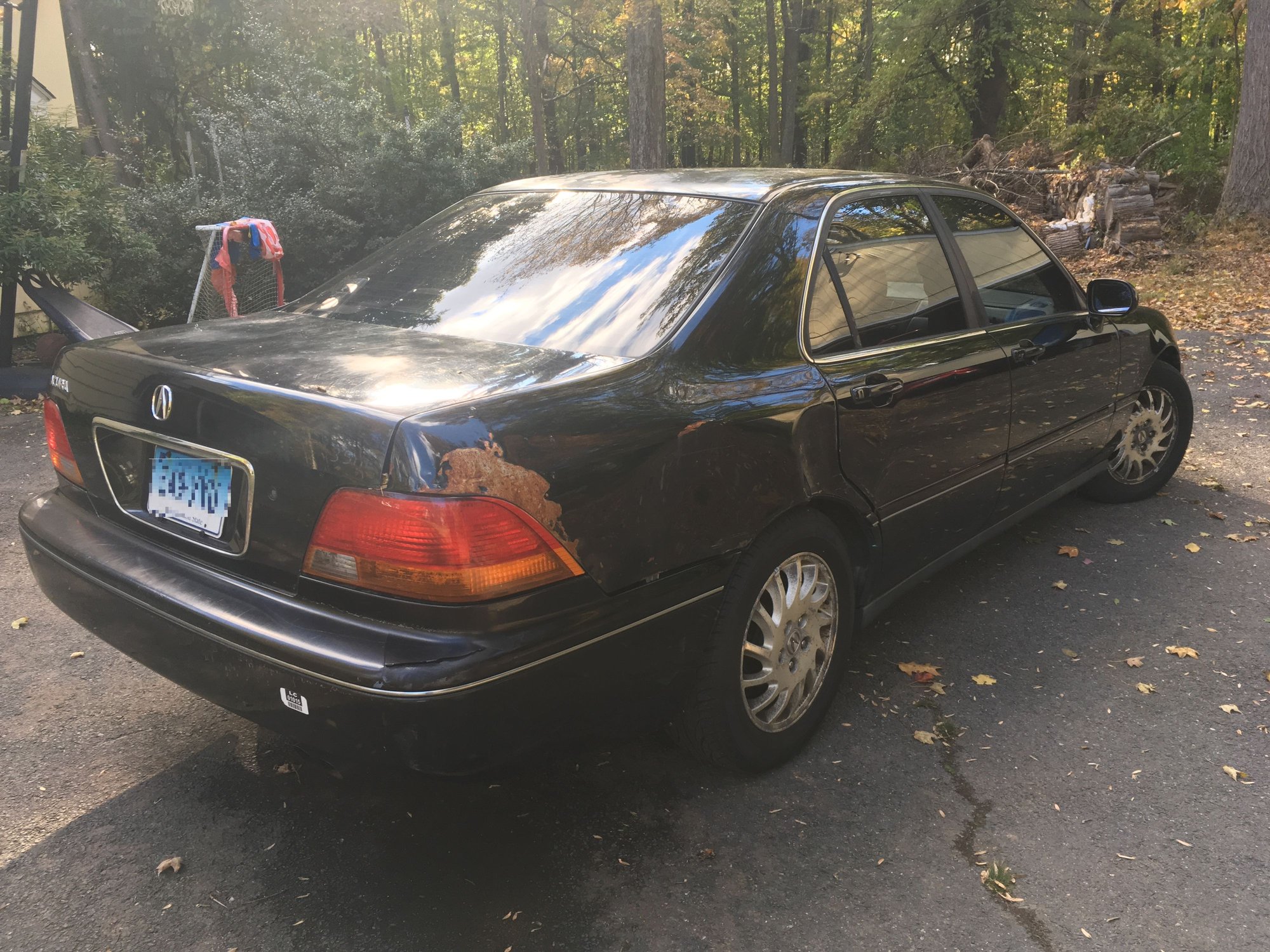 1998 Acura RL - FS: 1998 Acura 3.5 RL in Connecticut  *SALVAGE TITLE* - Used - VIN JH4KA9646WC008730 - 203,222 Miles - 6 cyl - 2WD - Automatic - Sedan - Black - Fairfield, CT 06824, United States
