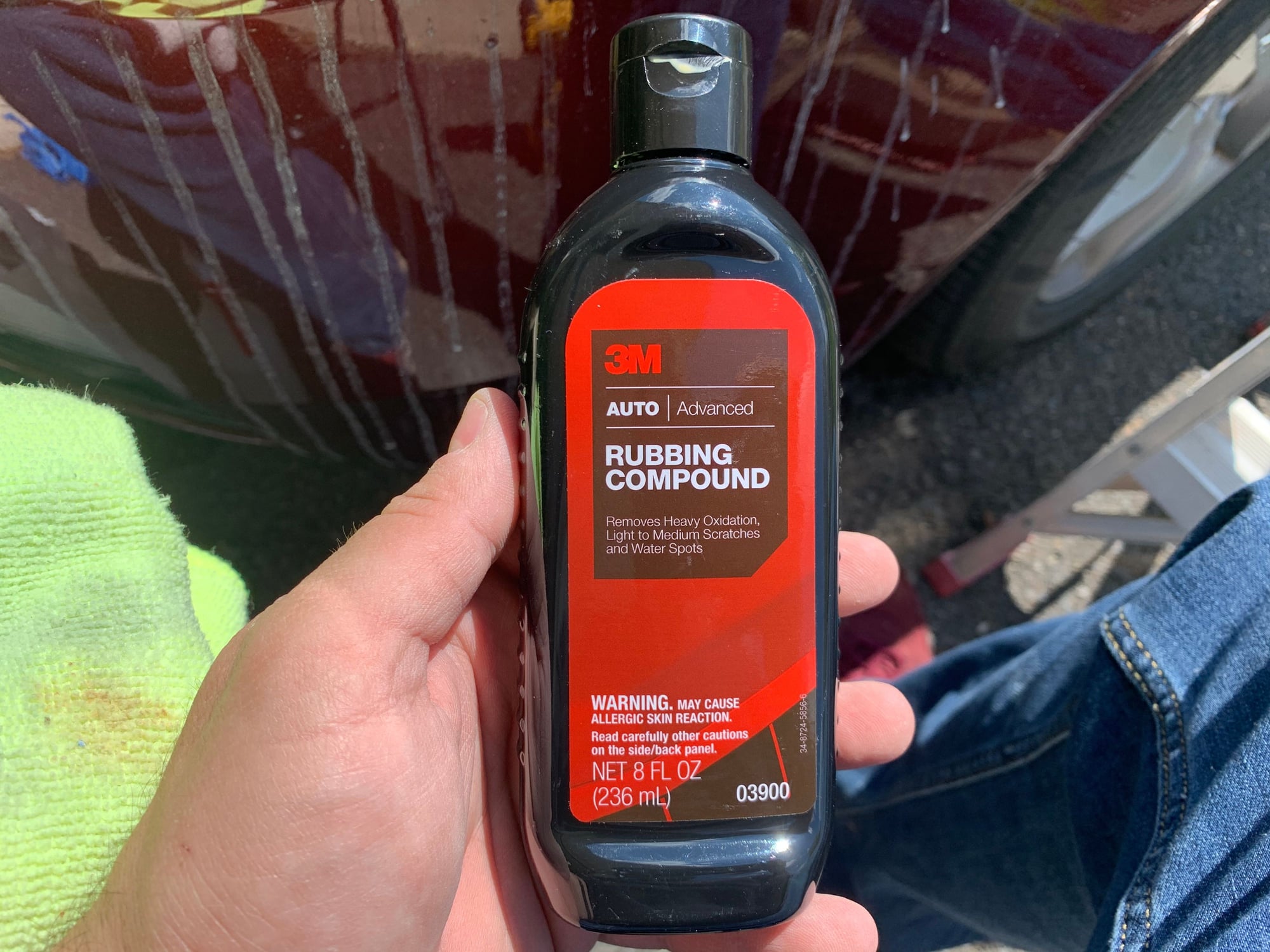 3M Auto/Advanced Rubbing Compound 8 fl. oz. Bottle 