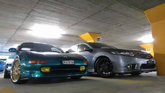 My 2 Cars MR2 and CU2 :)