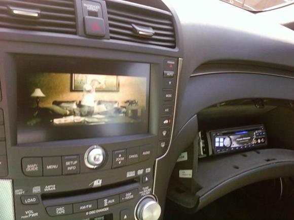 MY DVD PLAYER WORKING ON MY NAVI SCREEN