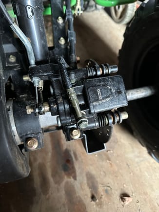 rear caliper w/parking brake