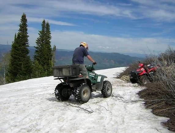 Farmington Canyon 06/05/04 - Gettting the Xplorer over the hill after pulling up Brians Sportsman...