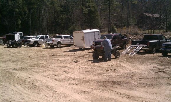Parking lot was full.  Over 20 trucks.