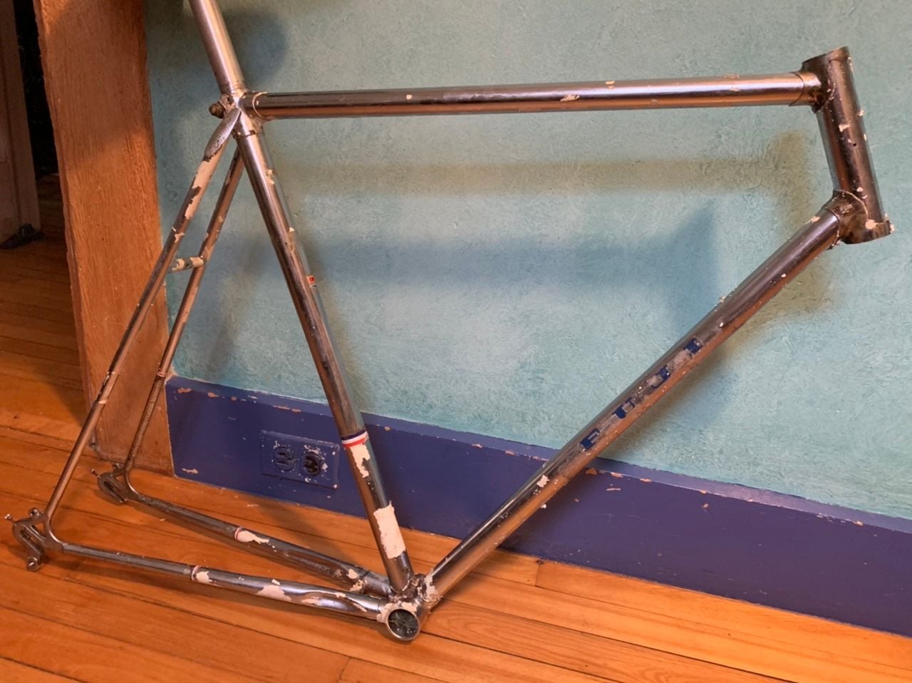 How to expose chrome under paint without damaging it? - Bike Forums