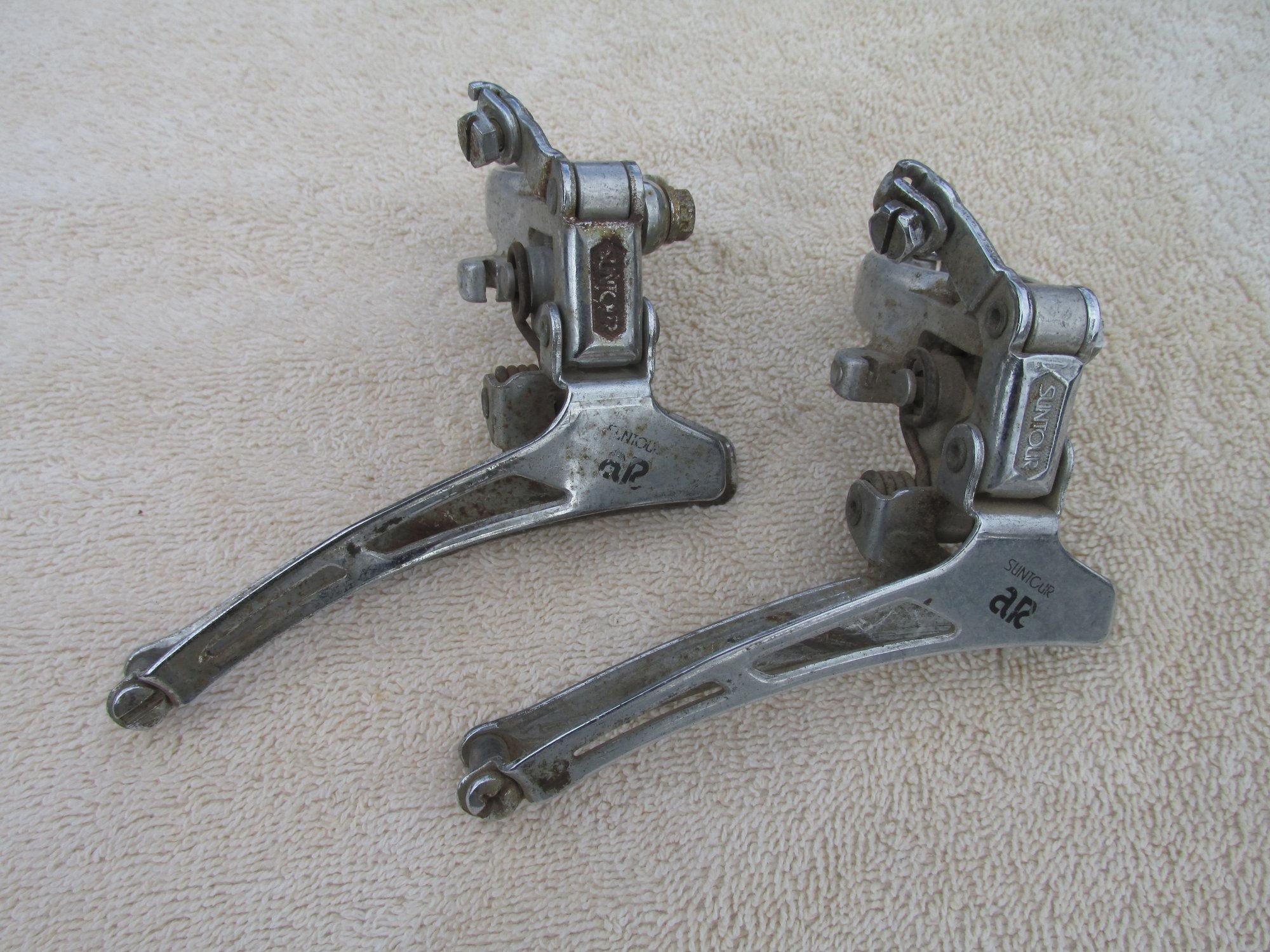 Two Suntour front derailleurs Bike Forums