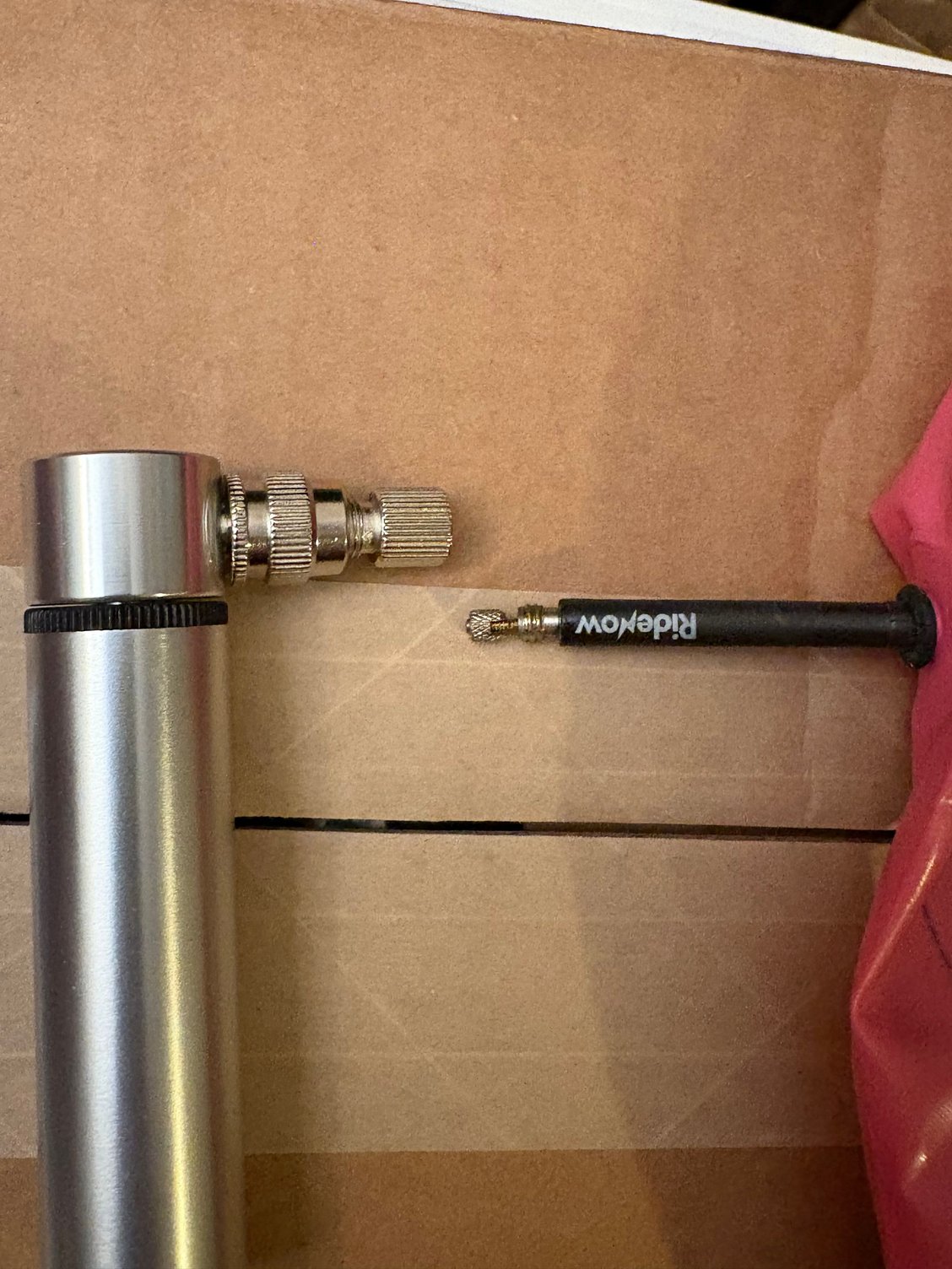 Kardne pump with original screw-on pump head