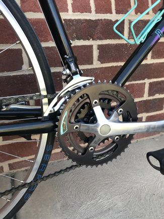 Sakae SXC crank 170 mm; 28-38-48 “Roundtech” rings. 