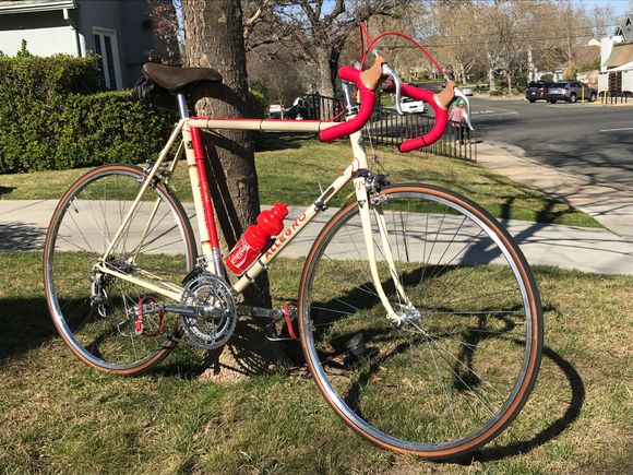 The fork design was like this in the 60s, too.