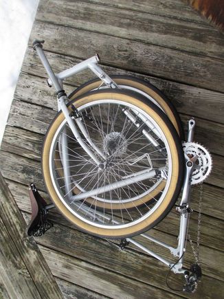 Not really packed for rinko, but here's how the frame, wheels, and fork sit together.