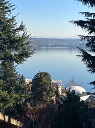 View of Lake Washington from the south end of Mercer Island