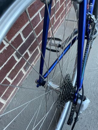 Deore XT rear derailleur will handle the rear end shifting duties 