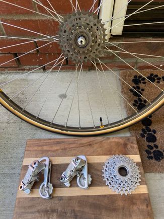 Triomphe long cage on left. Victory short cage on right. I put Victory pulley wheels on the Triomphe to disguise it. Unfortunately, the cages cannot be swapped out. 