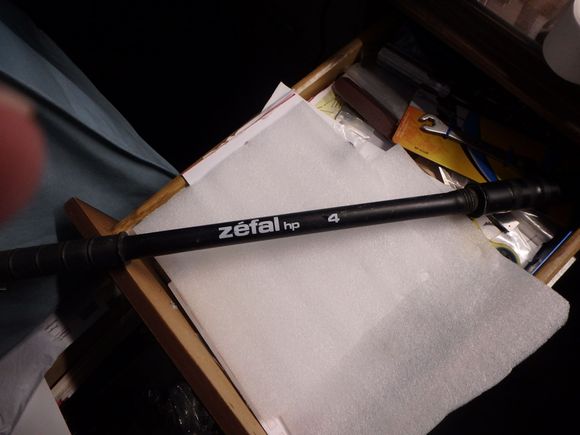 hpX4  with red x lettering.  23" uncompressed.