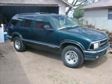 side view of my finnally clean ride lol