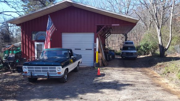 My lil hideaway in the backyard. The city approved my drawings in 2000. central heat w/hot water and cable tv