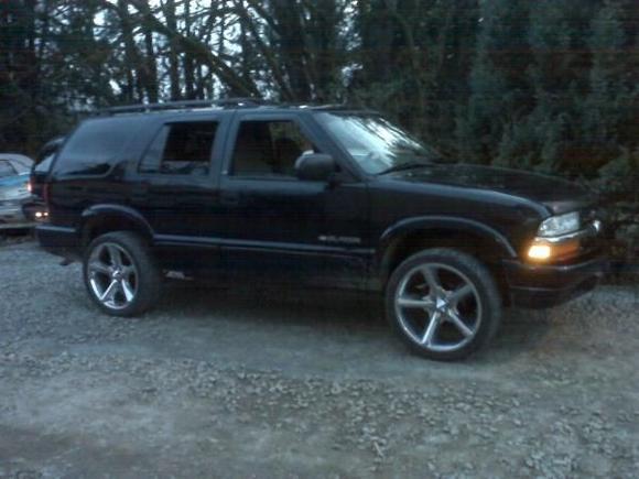 stock with the 20"s and low pros