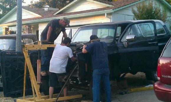 Process of removel of the motor and transmission and transfer case