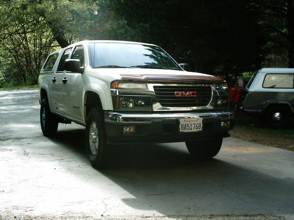 '05 GMC Canyon 4X4 Crew Cab - after 2" TB &amp; rear shackle spring lift &amp; 32" tires