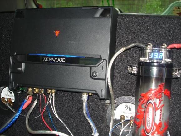 amp and capacitor