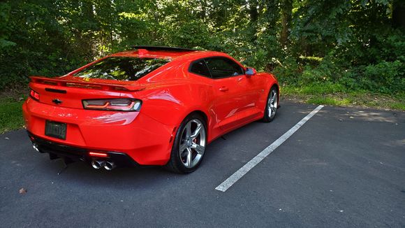 Look at that ceramic shine!!! 5 years old with 13k. I has everything I want except leather or the Recaro seats (but I am a big guy so I may not like the side bolsters on the Recaro style seats.)