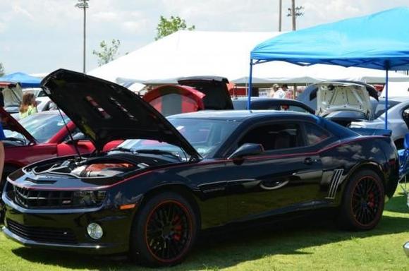 Crawds N Rods Car Show